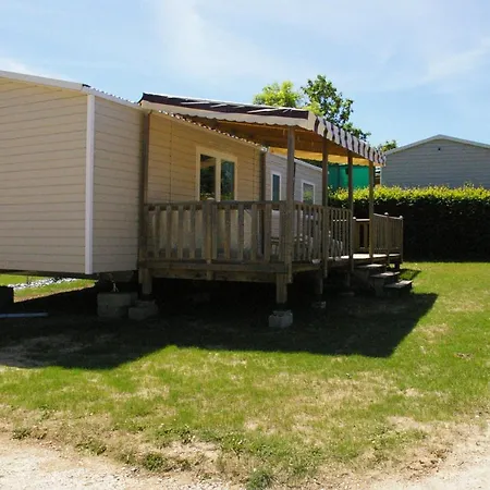 Mhvacances Louent Plusieurs Mobilhomes Dans Camping 4 Etoiles Proche Chateaux Et Zoo Beauval Onzain Exterior photo