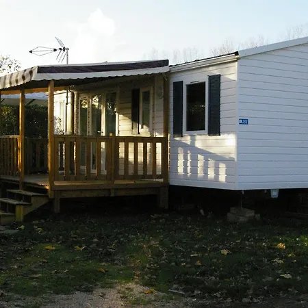 Mhvacances Louent Plusieurs Mobilhomes Dans Camping 4 Etoiles Proche Chateaux Et Zoo Beauval Onzain Exterior photo