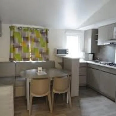 Mhvacances Louent Plusieurs Mobilhomes Dans Camping 4 Etoiles Proche Chateaux Et Zoo Beauval Onzain Exterior photo