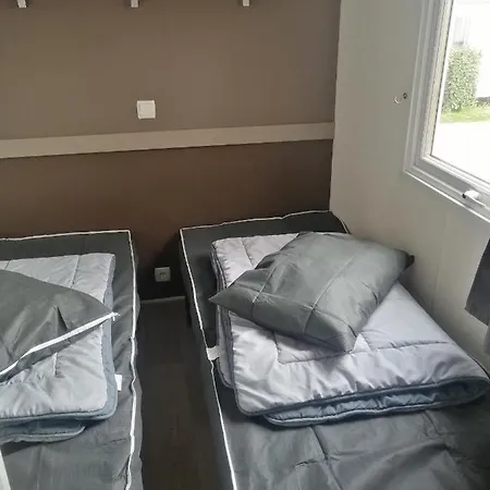 Mhvacances Louent Plusieurs Mobilhomes Dans Camping 4 Etoiles Proche Chateaux Et Zoo Beauval Onzain Exterior photo