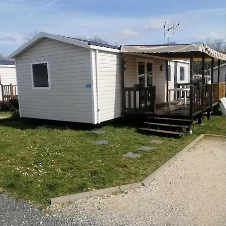 Mhvacances Louent Plusieurs Mobilhomes Dans Camping 4 Etoiles Proche Chateaux Et Zoo Beauval Onzain Exterior photo