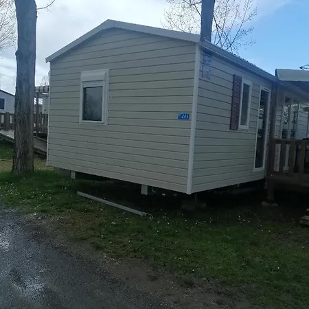 Mhvacances Louent Plusieurs Mobilhomes Dans Camping 4 Etoiles Proche Chateaux Et Zoo Beauval Onzain Exterior photo