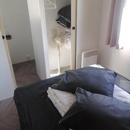 Mhvacances Louent Plusieurs Mobilhomes Dans Camping 4 Etoiles Proche Chateaux Et Zoo Beauval Onzain Exterior photo