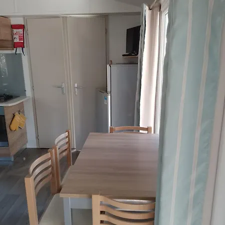 Mhvacances Louent Plusieurs Mobilhomes Dans Camping 4 Etoiles Proche Chateaux Et Zoo Beauval Onzain Exterior photo