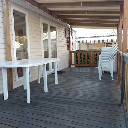 Mhvacances Louent Plusieurs Mobilhomes Dans Camping 4 Etoiles Proche Chateaux Et Zoo Beauval Onzain Exterior photo