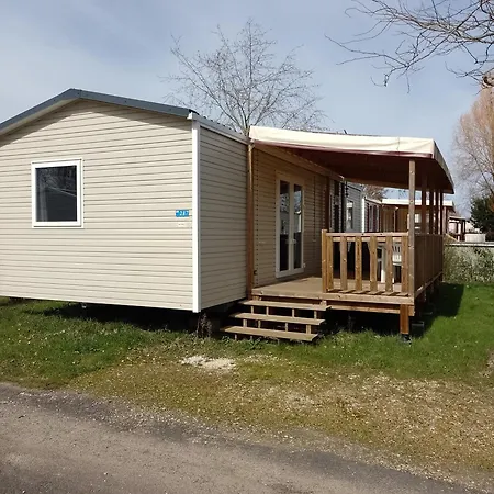 Mhvacances Louent Plusieurs Mobilhomes Dans Camping 4 Etoiles Proche Chateaux Et Zoo Beauval Onzain Exterior photo