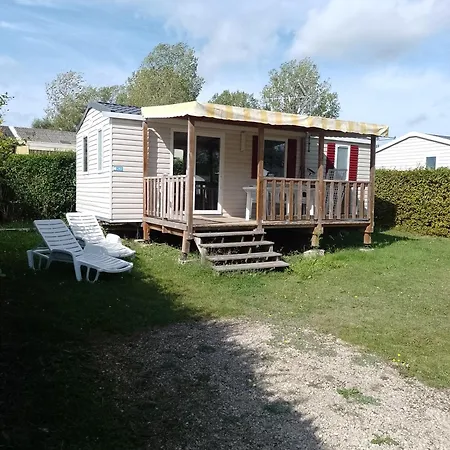Mhvacances Louent Plusieurs Mobilhomes Dans Camping 4 Etoiles Proche Chateaux Et Zoo Beauval Onzain Exterior photo
