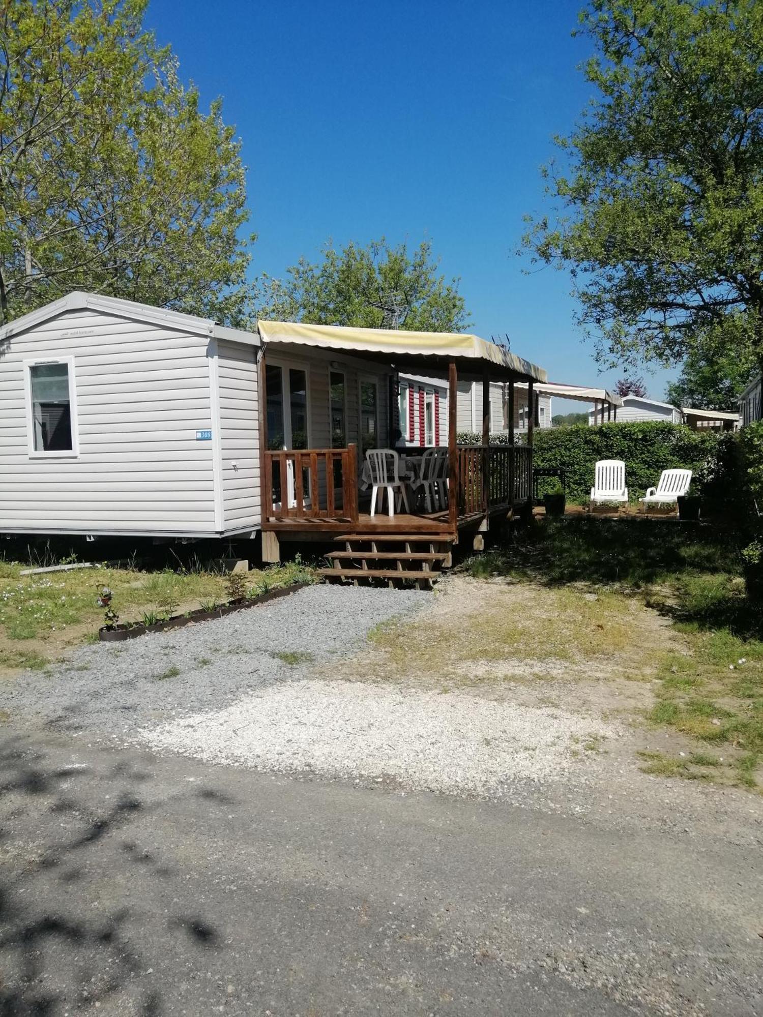 Campsite Mhvacances Louent Plusieurs Mobilhomes Dans 4 Etoiles Proche Chateaux Et Zoo Beauval Onzain