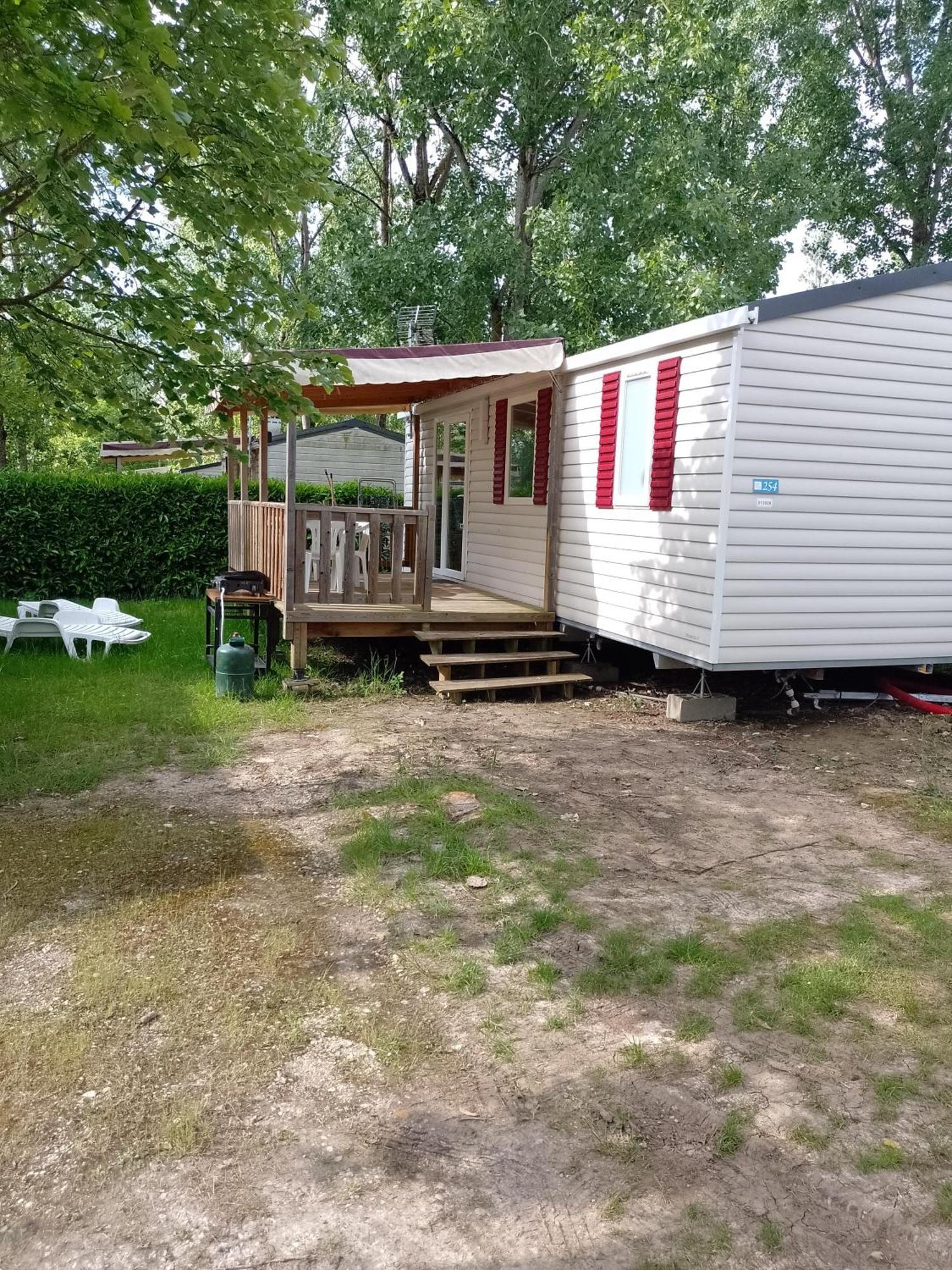 Campsite Mhvacances Louent Plusieurs Mobilhomes Dans 4 Etoiles Proche Chateaux Et Zoo Beauval Onzain