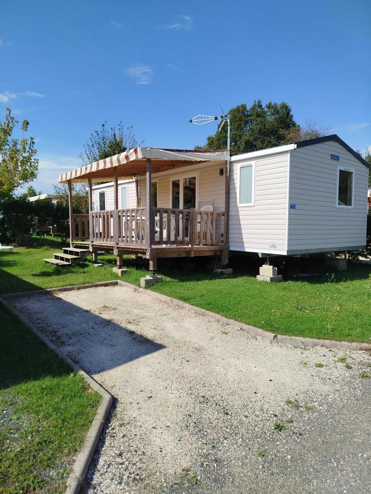 Campsite Mhvacances Louent Plusieurs Mobilhomes Dans 4 Etoiles Proche Chateaux Et Zoo Beauval